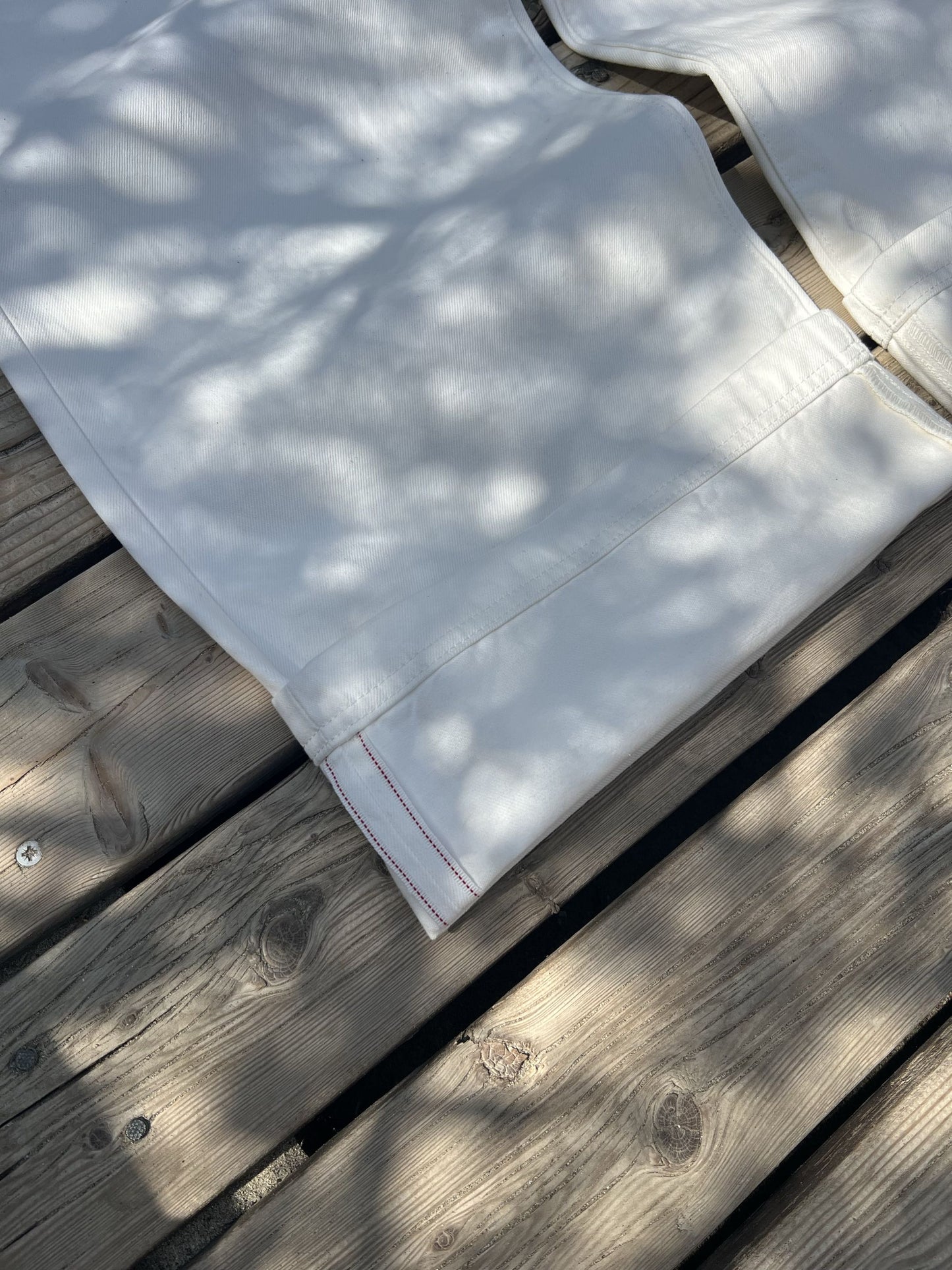 "Unusual" Selvedge Denim Baggy White